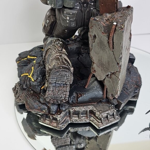 Triforce Gears of War 3 Collector Edition Marcus Fenix Statue No Gun Some Damage - Picture 8 of 16